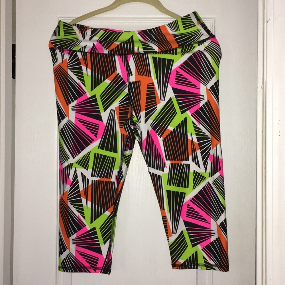Fabletics Capri Workout Pants